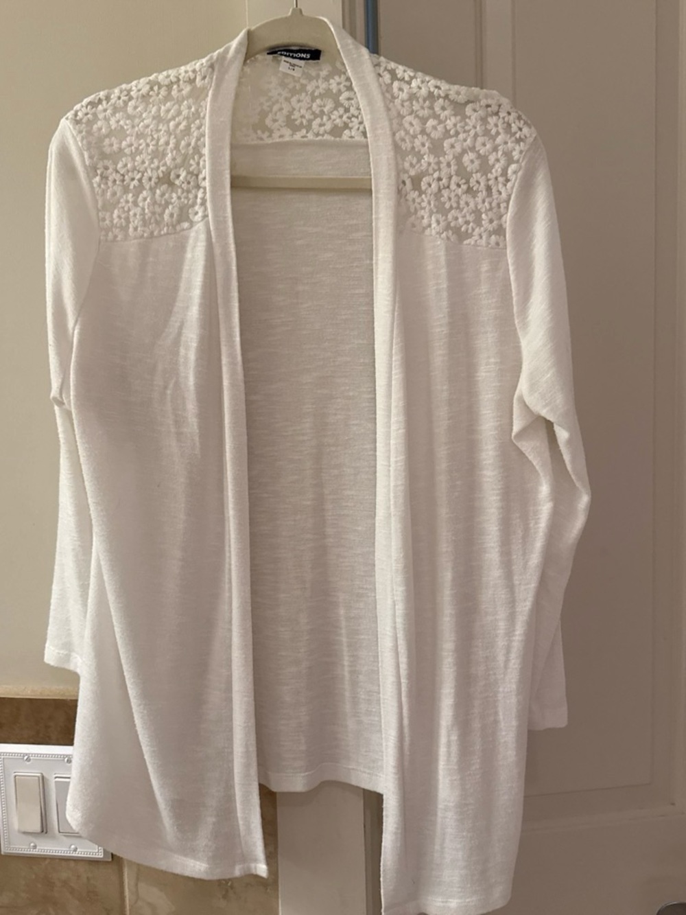 Basic Editions White Floral-Yoke Open Front Cardigan